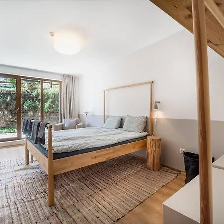 Host2u New 2 Bd, Fireplace, Free Parking Bansko