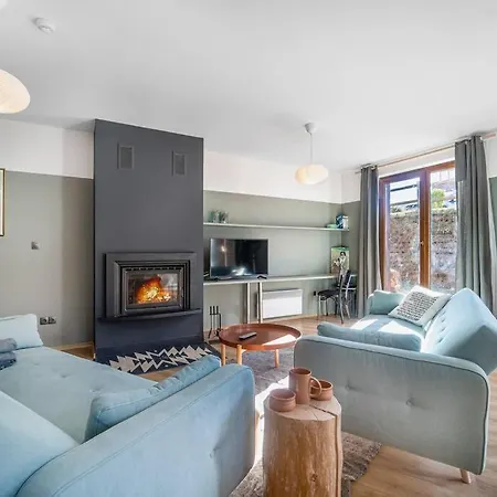 Host2u New 2 Bd, Fireplace, Free Parking Apartament