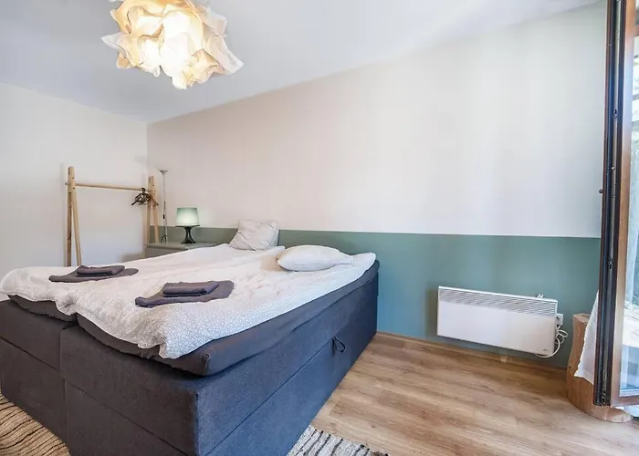 Host2u New 2 Bd, Fireplace, Free Parking Daire *