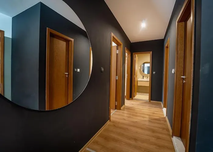 Daire Host2u New 2 Bd, Fireplace, Free Parking *