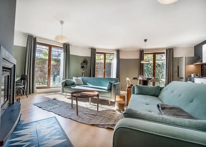 Host2u New 2 Bd, Fireplace, Free Parking Daire Bansko