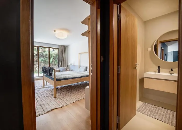 Daire Host2u New 2 Bd, Fireplace, Free Parking *