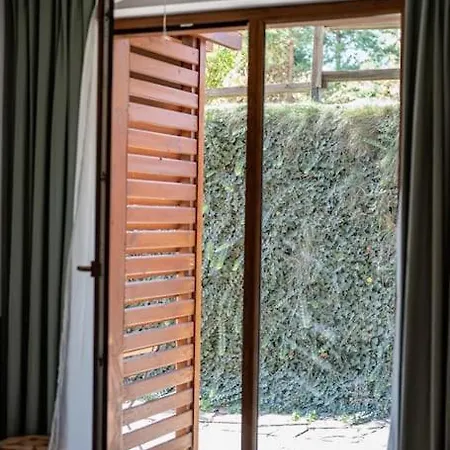 Host2u New 2 Bd, Fireplace, Free Parking Apartman