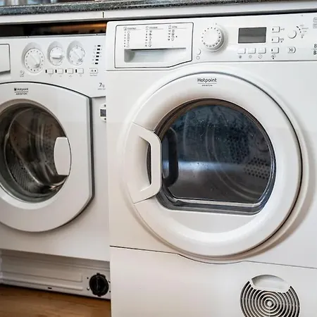 Host2u New 2 Bd, Fireplace, Free Parking Apartment Bansko