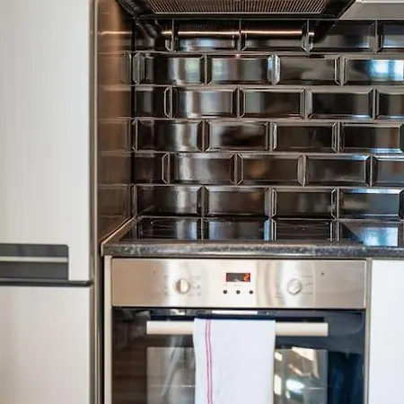 Host2u New 2 Bd, Fireplace, Free Parking