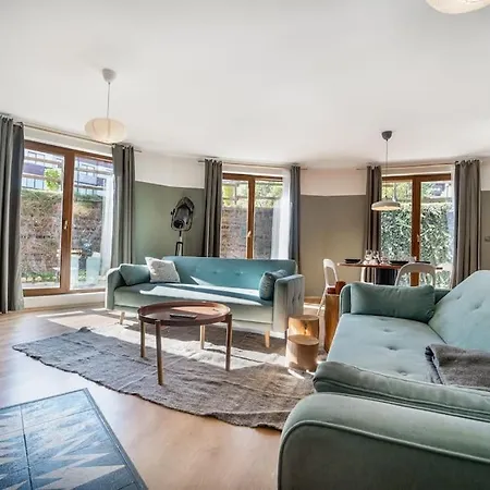 Host2u New 2 Bd, Fireplace, Free Parking Apartment Bansko