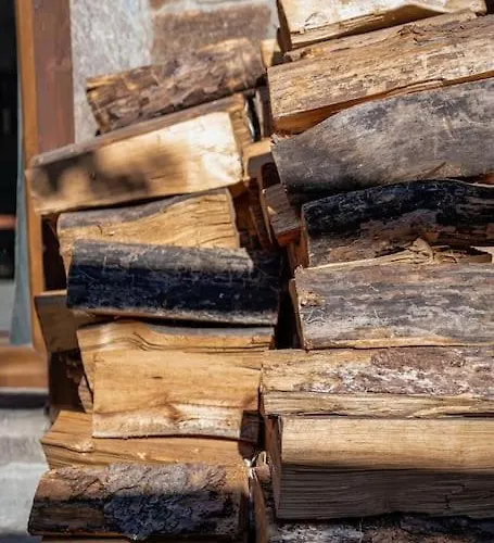 Host2u New 2 Bd, Fireplace, Free Parking Bansko