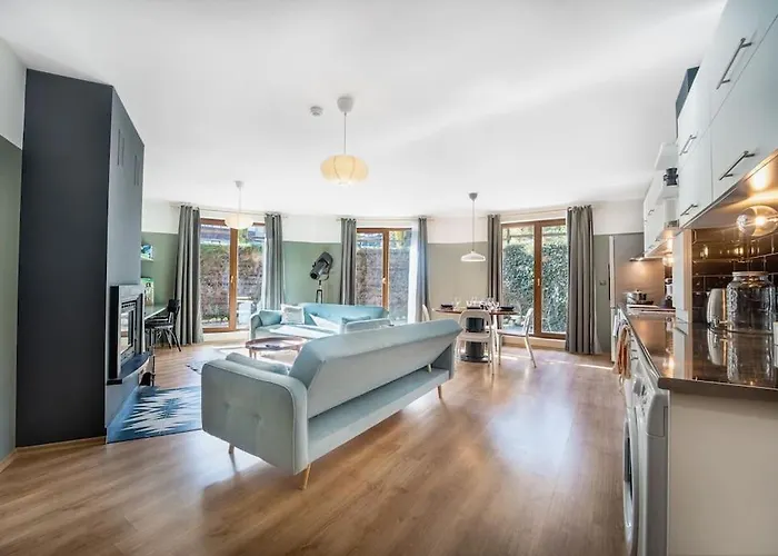 Host2u New 2 Bd, Fireplace, Free Parking